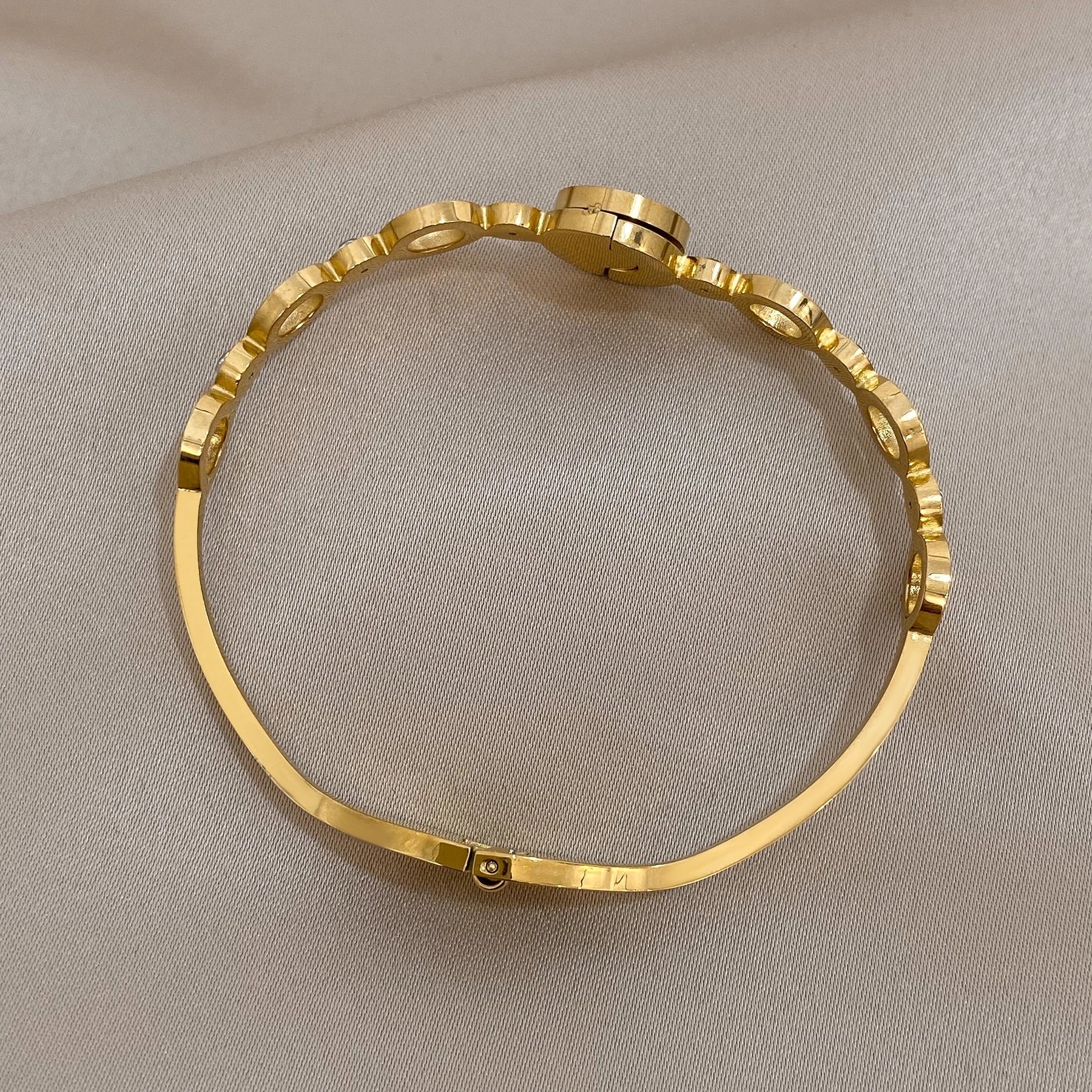 NNEOBA Stylish Black Gold Roman Numerals Stainless Bangles-3